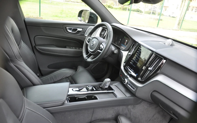 Volvo XC 60 cena 269000 przebieg: 16000, rok produkcji 2021 z Busko-Zdrój małe 781